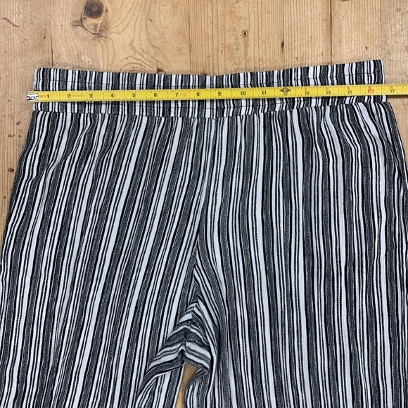Apt. 9 Brand Ladies Crops/Pants Size XL Rayon Stripes Lightweight Elastic Waist - Picture 11 of 11